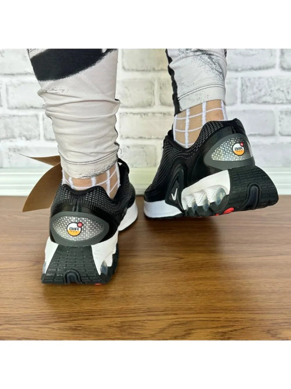 ⭐Nike Air Max DN GS Youth Shoes Sz 6Y Black Metallic White Sneakers FB8987-007⭐